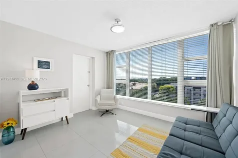 1620 S Ocean Boulevard Lauderdale By The Sea FL 33062