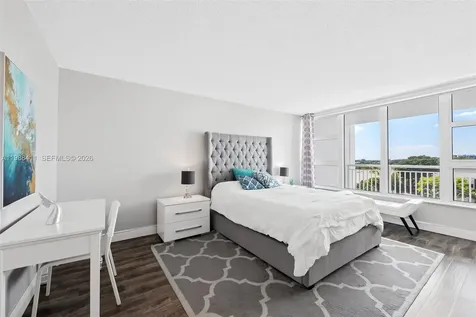 1620 S Ocean Boulevard Lauderdale By The Sea FL 33062