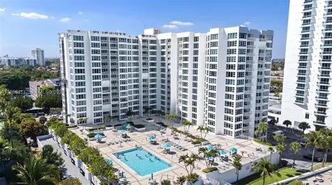 1620 S Ocean Boulevard Lauderdale By The Sea FL 33062