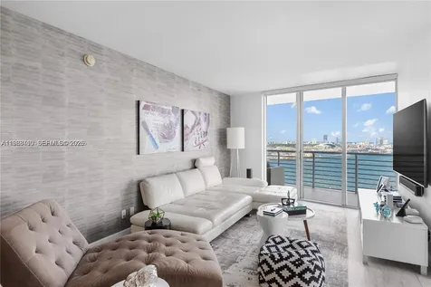 335 S Biscayne Miami FL 33131