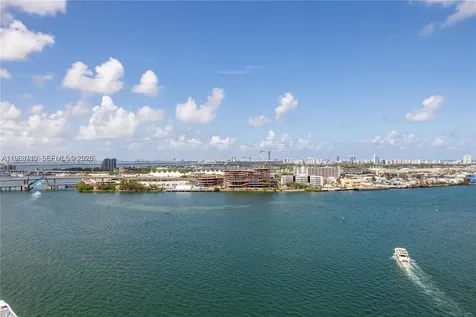 335 S Biscayne Miami FL 33131
