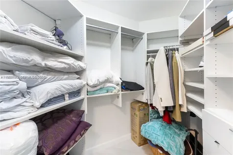 335 S Biscayne Miami FL 33131