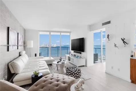 335 S Biscayne Miami FL 33131
