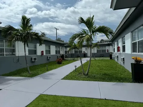 2300 Douglas Street Hollywood FL 33020