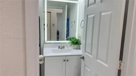 3318 W 106th Terrace Hialeah FL 33018