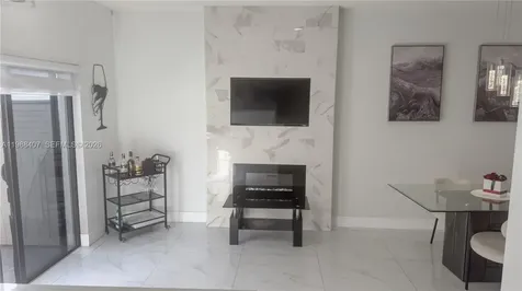 3318 W 106th Terrace Hialeah FL 33018