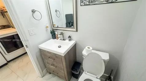 3318 W 106th Terrace Hialeah FL 33018