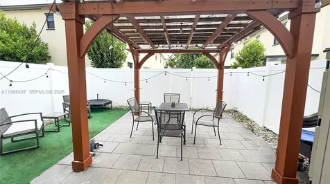 3318 W 106th Terrace Hialeah FL 33018