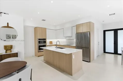 2925 SW 36th Avenue Miami FL 33133