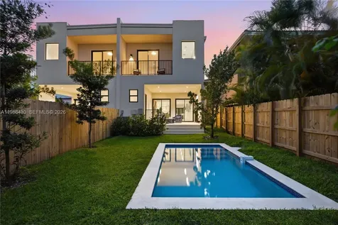 2925 SW 36th Avenue Miami FL 33133