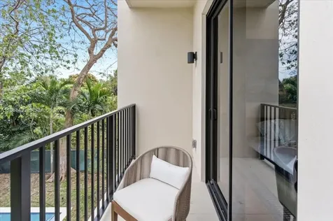 2925 SW 36th Avenue Miami FL 33133