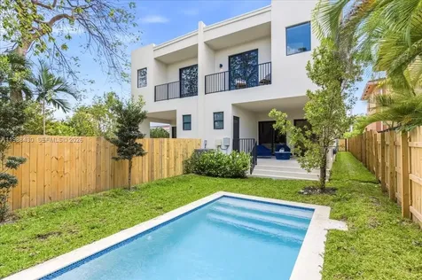 2925 SW 36th Avenue Miami FL 33133