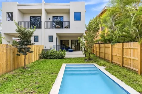 2925 SW 36th Avenue Miami FL 33133