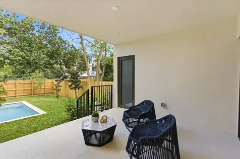 2925 SW 36th Avenue Miami FL 33133