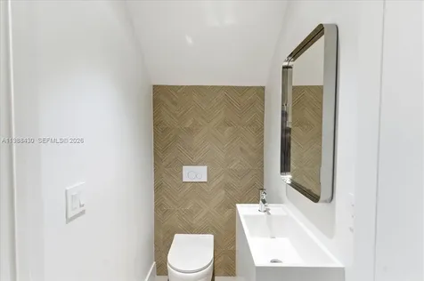 2925 SW 36th Avenue Miami FL 33133
