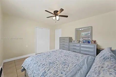 923 N 16th Court Hollywood FL 33020