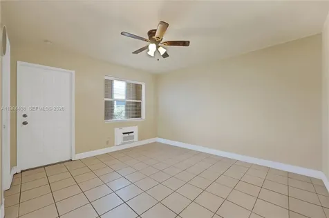 923 N 16th Court Hollywood FL 33020