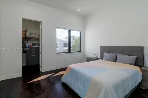 8115 NW 48th Terrace Doral FL 33166