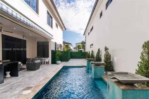 8115 NW 48th Terrace Doral FL 33166