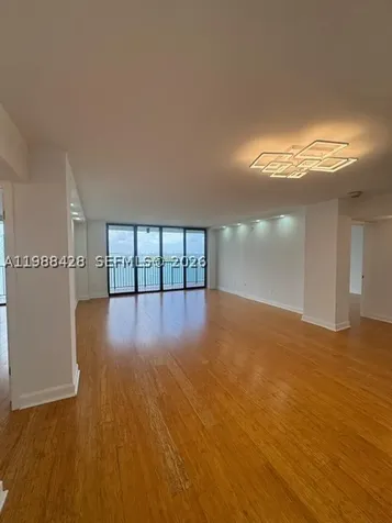 801 N Venetian Drive Miami FL 33139