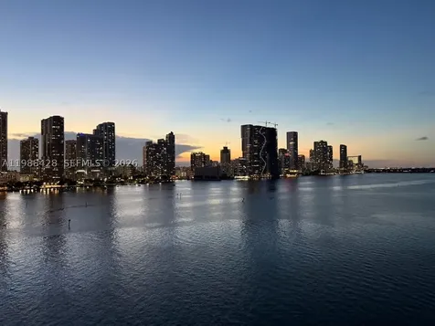 801 N Venetian Drive Miami FL 33139