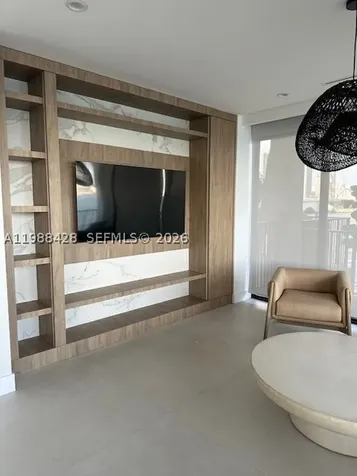 801 N Venetian Drive Miami FL 33139