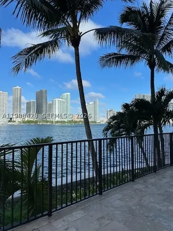 801 N Venetian Drive Miami FL 33139
