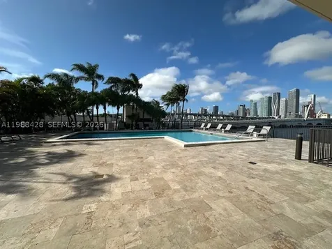 801 N Venetian Drive Miami FL 33139