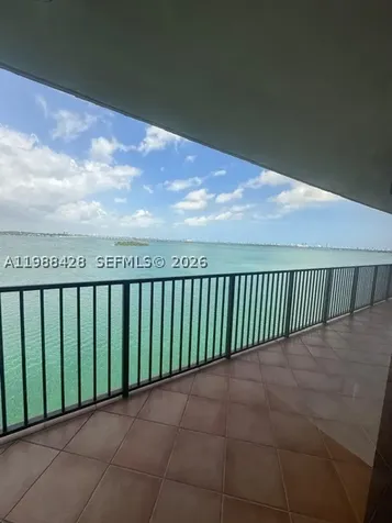 801 N Venetian Drive Miami FL 33139