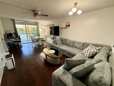 7900 NW 50th Street Lauderhill FL 33351