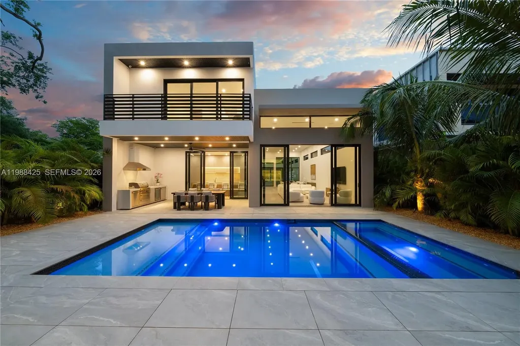 280 NW 47th Street Miami FL 33127