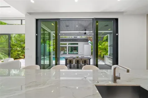 280 NW 47th Street Miami FL 33127