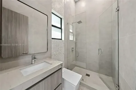 280 NW 47th Street Miami FL 33127