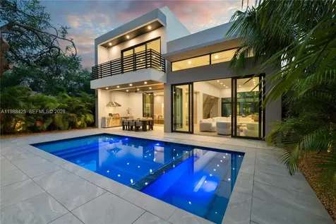 280 NW 47th Street Miami FL 33127