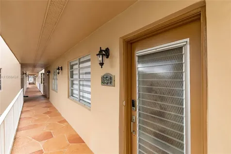 854 Normandy R Delray Beach FL 33484