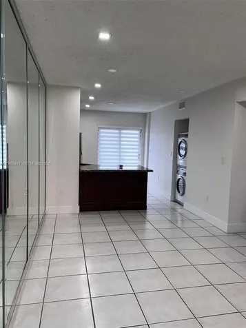 5480 W 21st Court Hialeah FL 33016