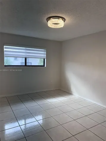 5480 W 21st Court Hialeah FL 33016