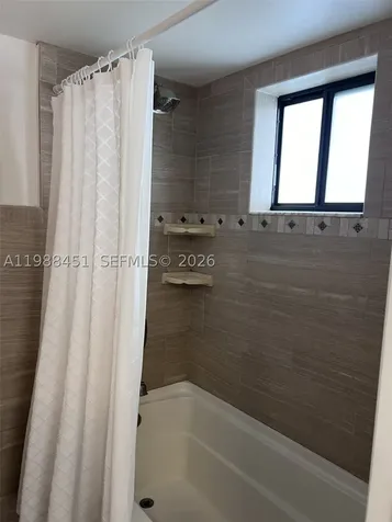 5480 W 21st Court Hialeah FL 33016