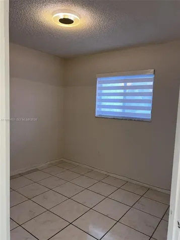 5480 W 21st Court Hialeah FL 33016