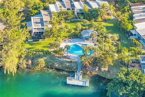 7018 SW 53rd Lane Miami FL 33155