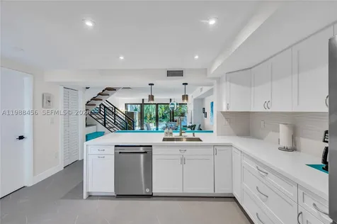 7018 SW 53rd Lane Miami FL 33155