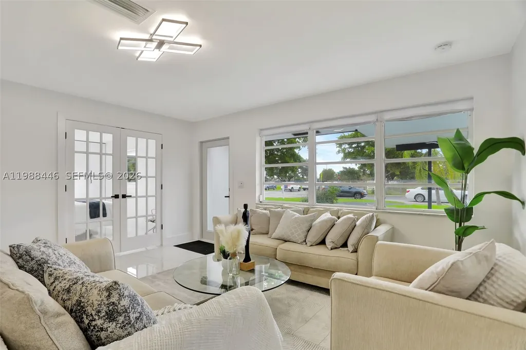 1220 NE 8th Street Pompano Beach FL 33060