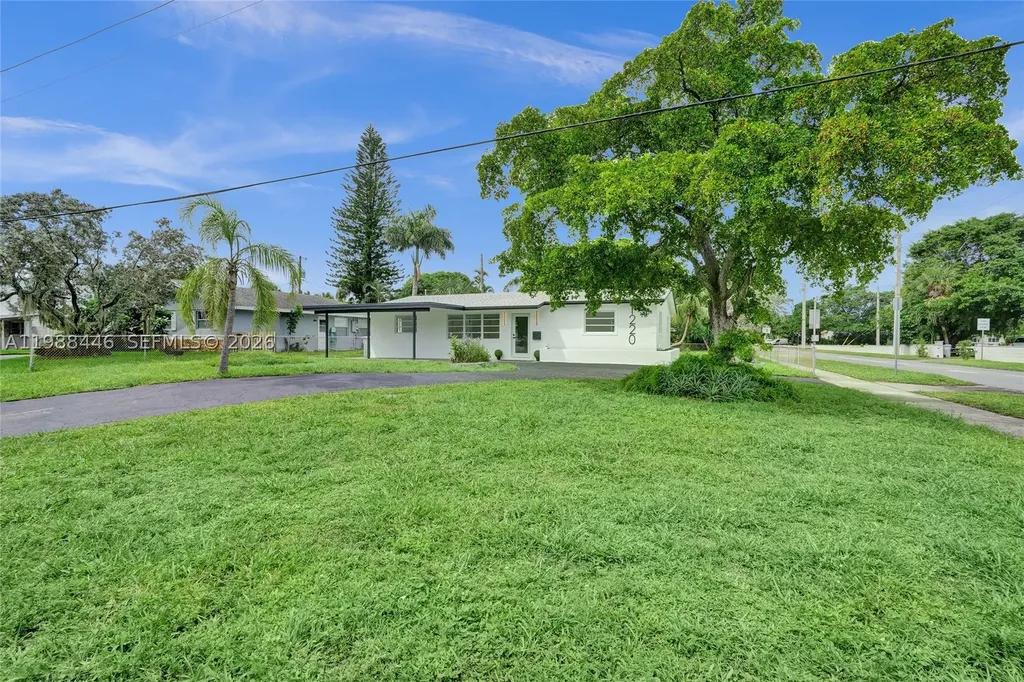 1220 NE 8th Street Pompano Beach FL 33060