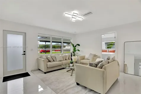 1220 NE 8th Street Pompano Beach FL 33060