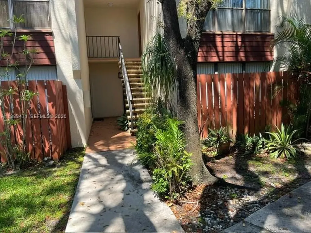 301 N Pine Island Road Plantation FL 33324