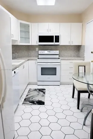 500 Bayview Drive Sunny Isles Beach FL 33160