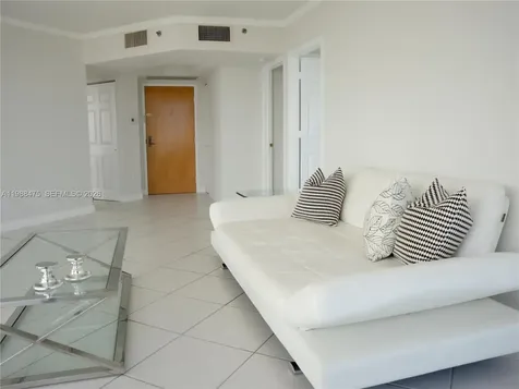 7330 Ocean Terrace Miami Beach FL 33141