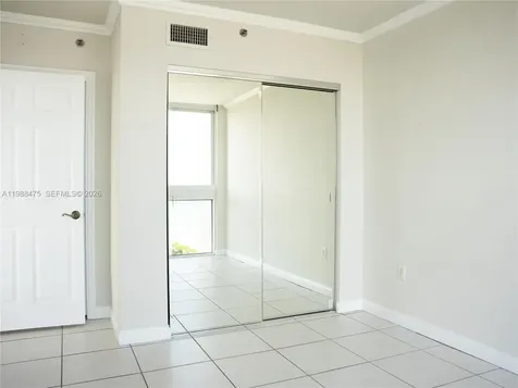 7330 Ocean Terrace Miami Beach FL 33141