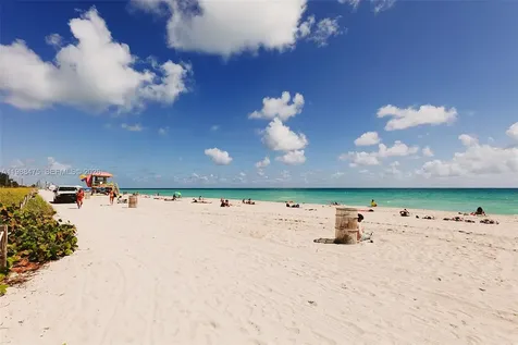 7330 Ocean Terrace Miami Beach FL 33141