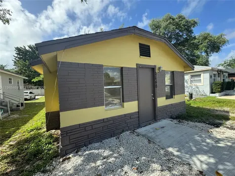 2240 Greene Street Hollywood FL 33020